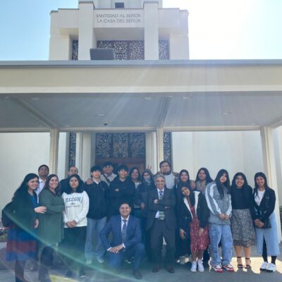 Nuestros Jóvenes al Templo…